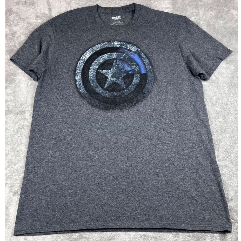 Marvel Captain America Men’s Large Gray Distressed Shield Graphic T-Shirt